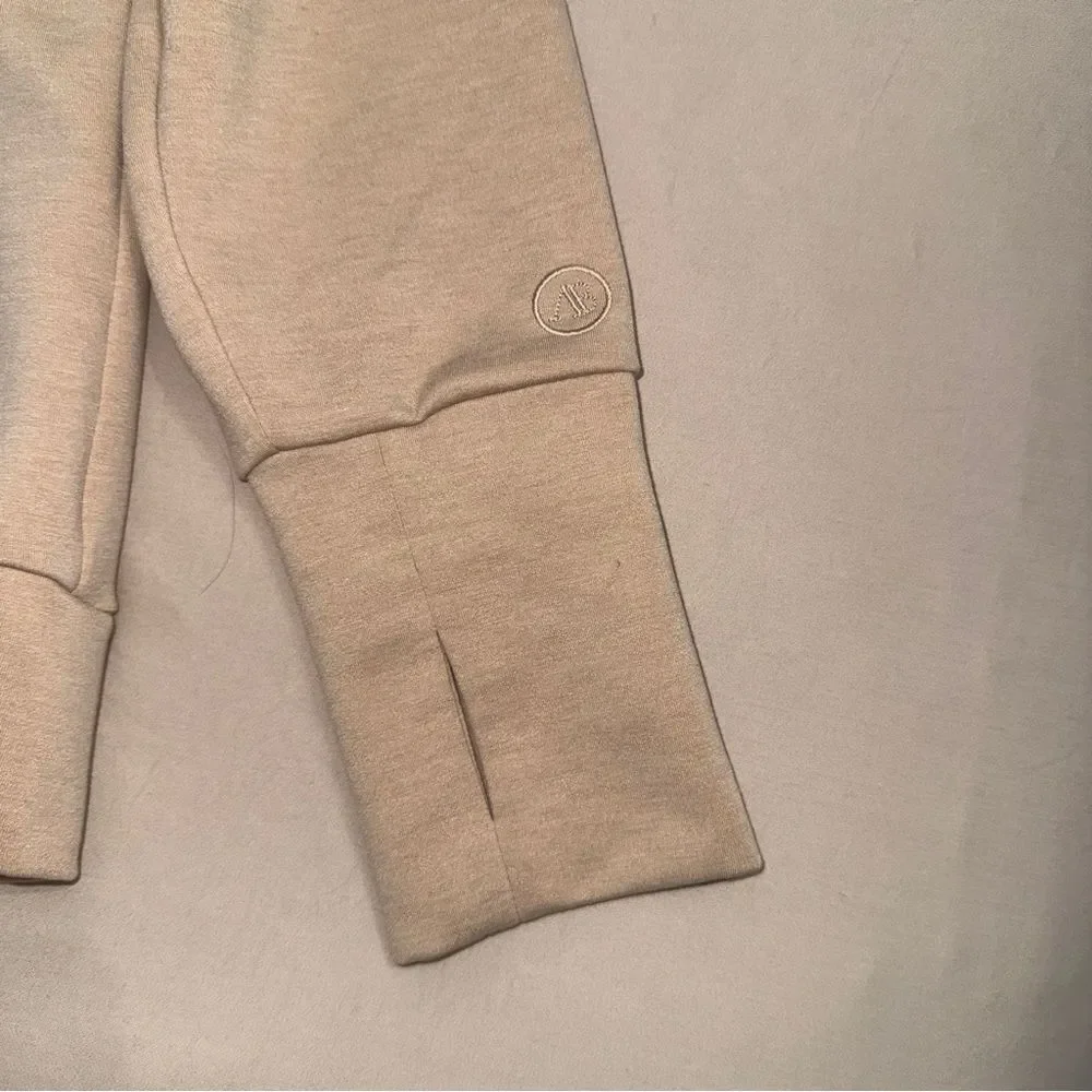 Addison Bay everyday cream turtleneck top size Med- excellent condition